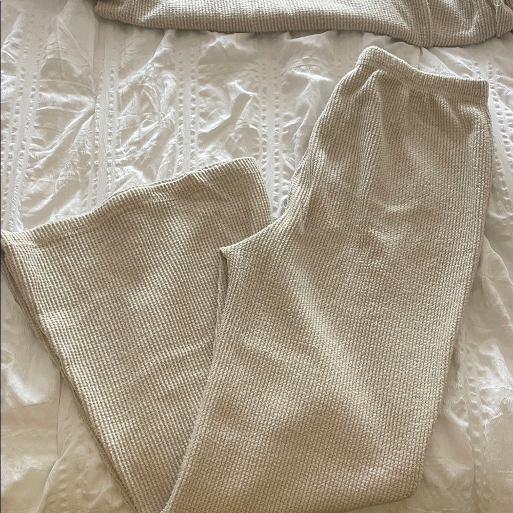 Beige Ribbed Knit Lounge Set - Picture 2 of 6